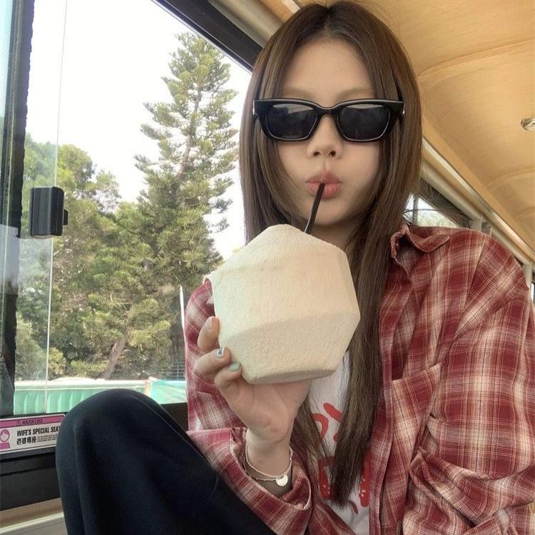 

Women s Retro Red Plaid Long Sleeve Shirt – Loose Fit, Layering Sun Protection Top for Autumn/Spring Double Extra Large