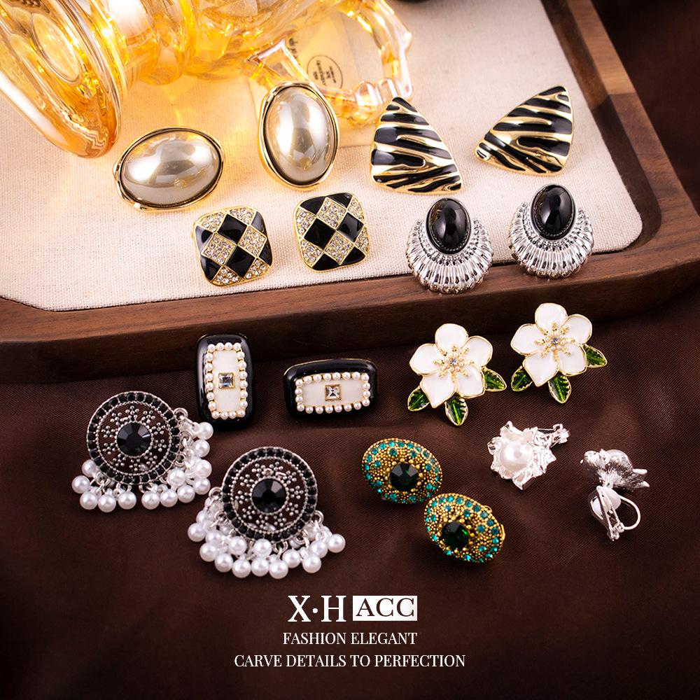 Vintage Französische Ohrclips mit ovalen Perlen für nicht-durchstochene Ohren