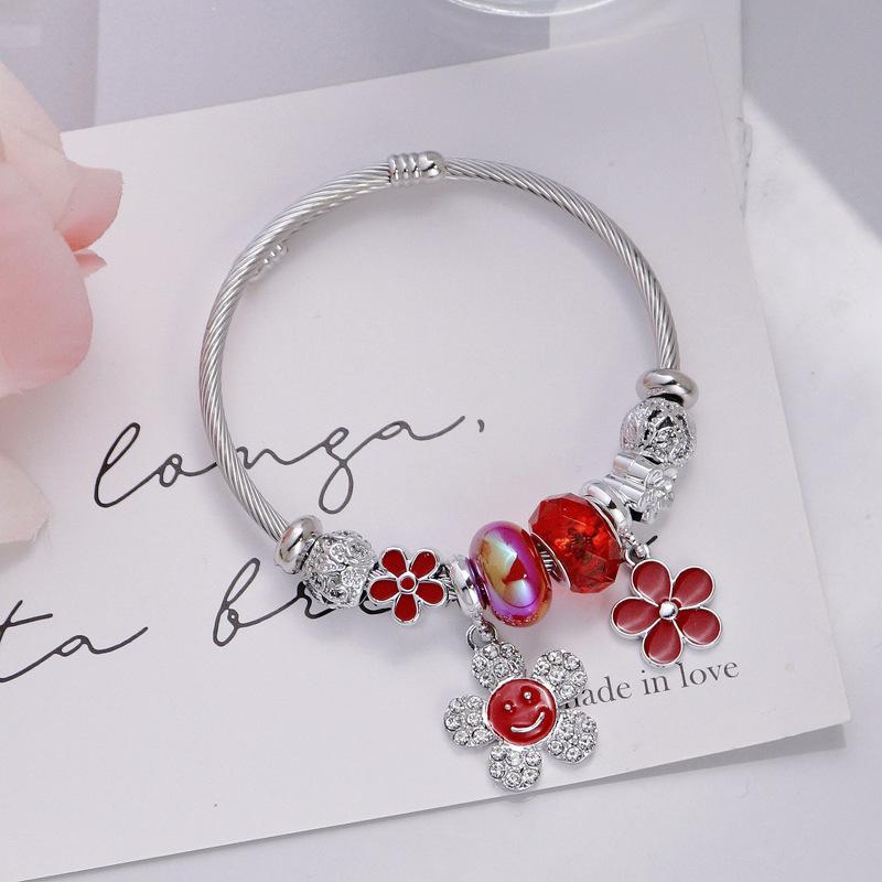

Adjustable Smiley Face Flower Pendant Bracelet Stainless Steel Diamond Design Women Fashion Thin Bangle Openable красный
