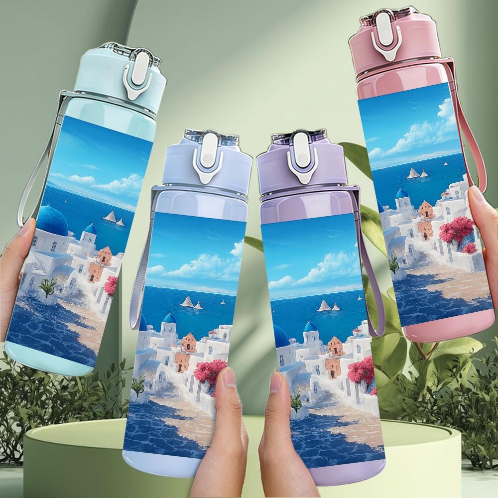 1PC Santorini Blue White Building Print 750ml Color Plastic Sports Water Bottle Leakproof Flip Straw Lid Suitable for Sports Office Home Use