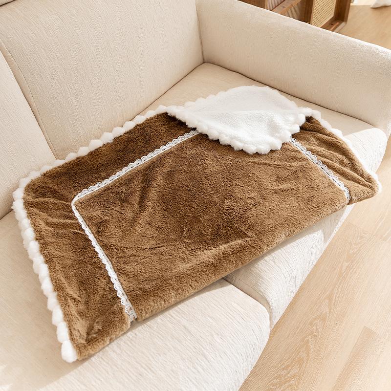 Autumn and Winter Cat Bubble Velvet Thickened Blanket Dog Warm Mat Pet Sleeping Blanket Dog Mat Pet Nest