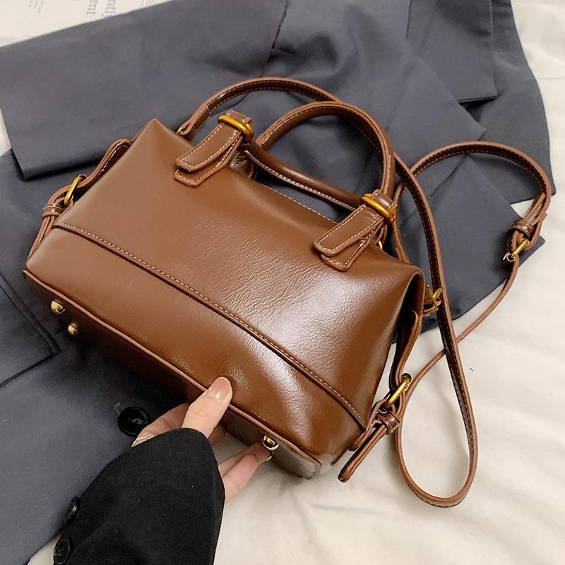 Premium sense retro handbag bag women 2025 new trendy messenger bag bucket bag large capacity shoulder tote bag