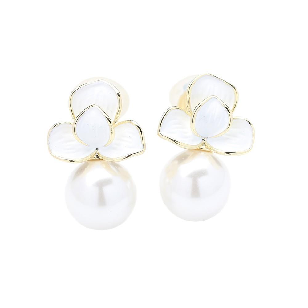 New Product Temperament, White Oil-dripping Petal Earrings, Gold-plated Large Pearls, Versatile Without Pierced Earrings, Earrings, Women's Models