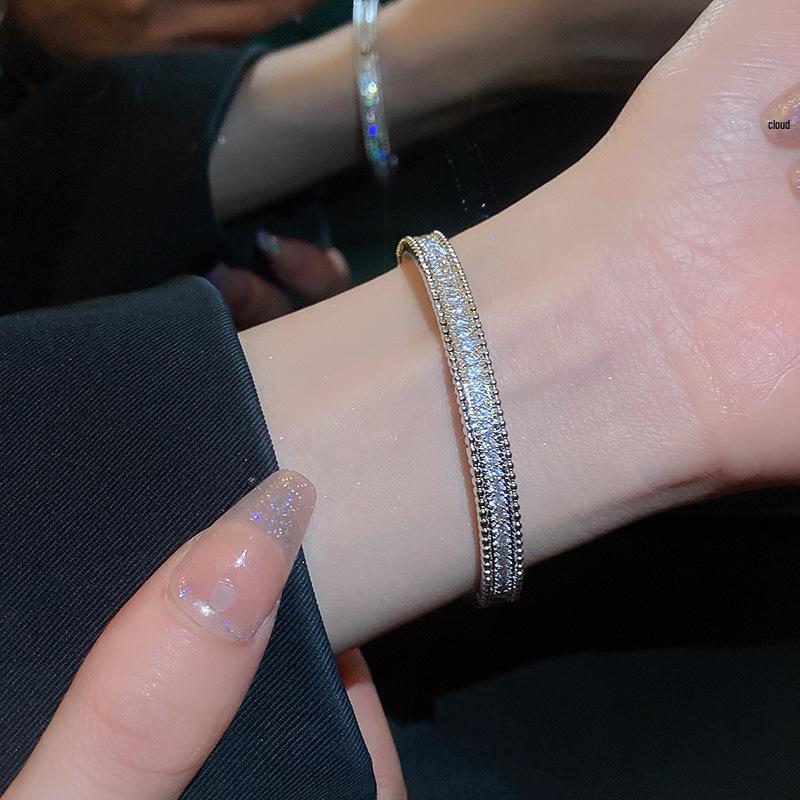 Elegant Zircon Letter Bracelet: Luxurious, Versatile, and Fashionable Women's Bangle