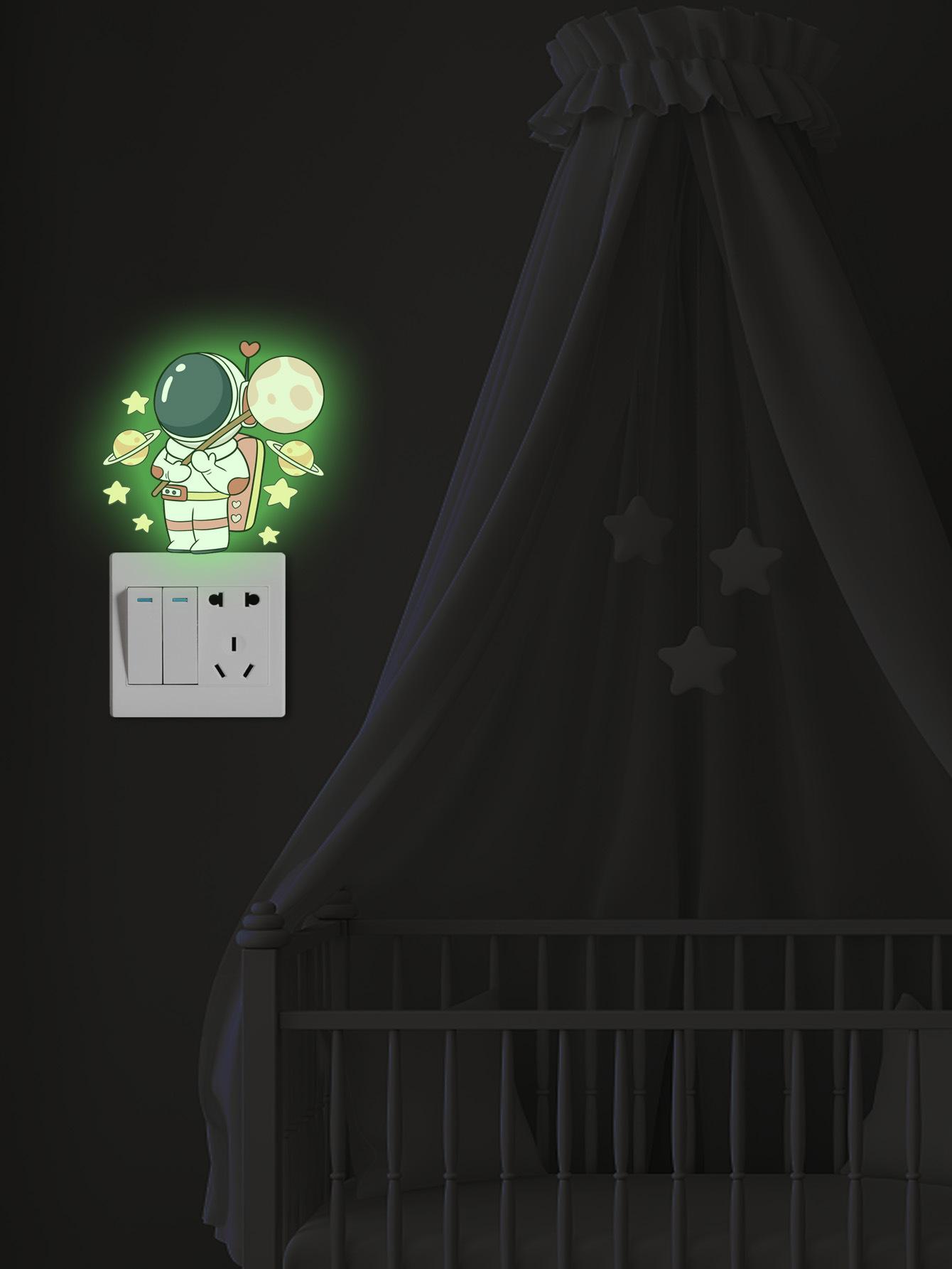 

Светящаяся леденец-астронавт, комбинированная флуоресцентная наклейка 13*13cm зелёный