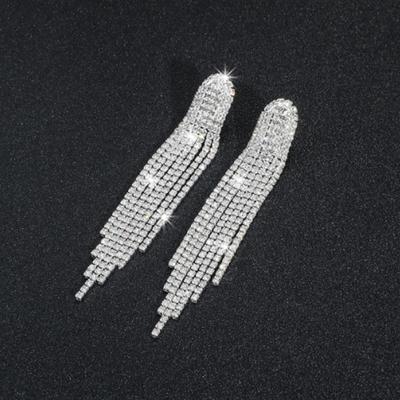 Moda Mizaç Parlak Tam Elmas Uzun Püsküllü Küpeler Kadın Lüks Küpeler Yüksek Kaliteli Küpeler 1 Çift