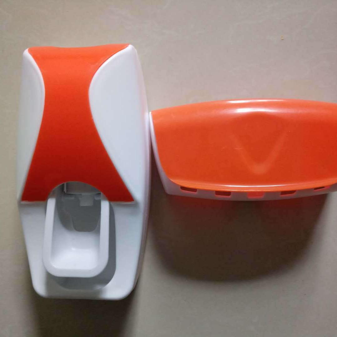 

Japanese Waterproof Toothbrush Holder with Lid - Bathroom Shelf