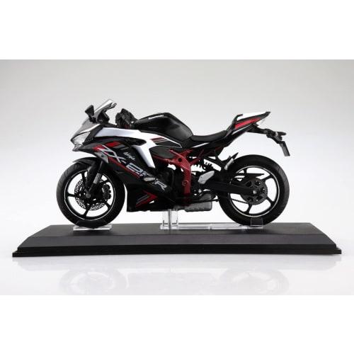 Aoshima Bunka Kyozai (AOSHIMA) Skynet 1/12 Scale Complete Kawasaki Ninja ZX-25R Motorcycle In Metallic Spark Black X Pearl Flat Stardust White