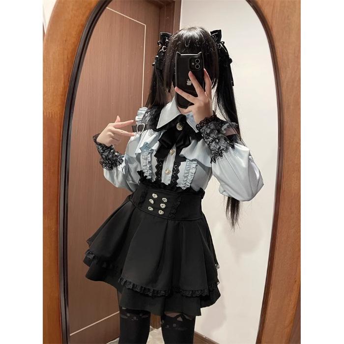 

Серия «Встречи возлюбленных» «Темная шахта»: Комплект из трехцветного топа с открытыми плечами и юбки с высокой талией S