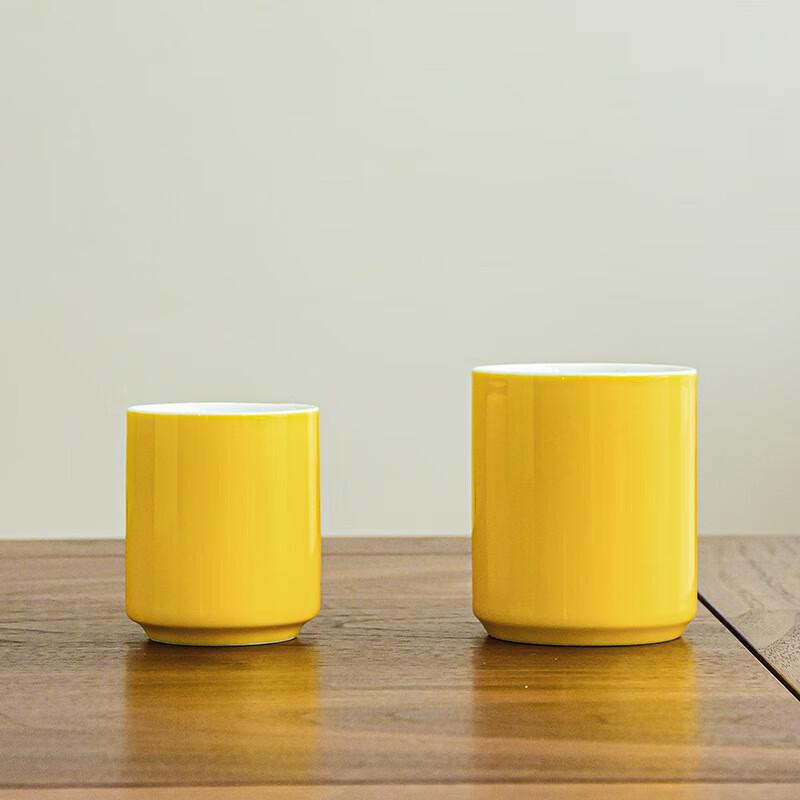 Carved Ceramic Tea Master Cup