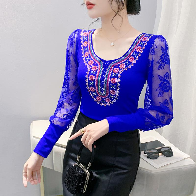Autumn and Winter Diamond Lace Long-sleeved T-shirt for Women with Age-reducing Slim Fit and Versatile Base Shirt Top