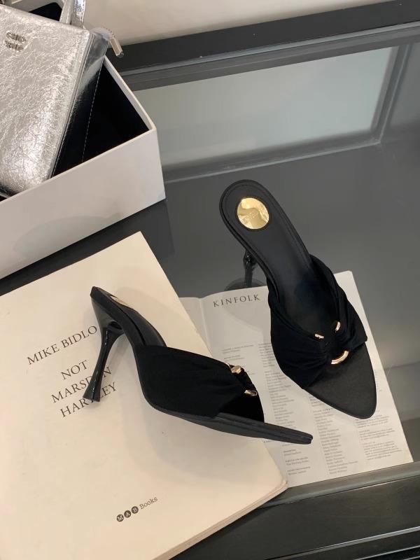 

SYLSH туфли-стилеты 2025 лето новая плиссированная металлическая пряжка острый носок сандалии сексуальные стилеты женская обувь 35