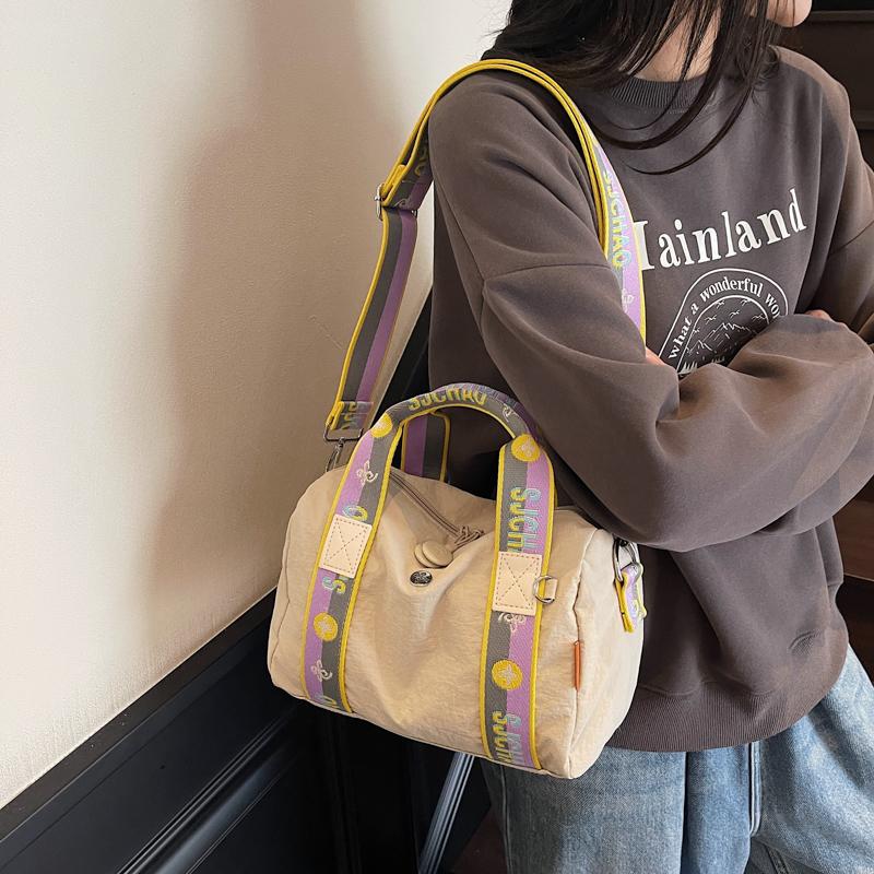 New Women's Fashionable And Casual Large Capacity Lightweight Shoulder Bag, Popular Durable And Simple Women's Crossbody Bag