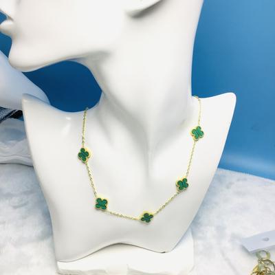 Elegant Four-Leaf Clover 5 Flowers Necklace Light Luxury 18K Titanium Steel Collarbone Chain Ladies Necklace