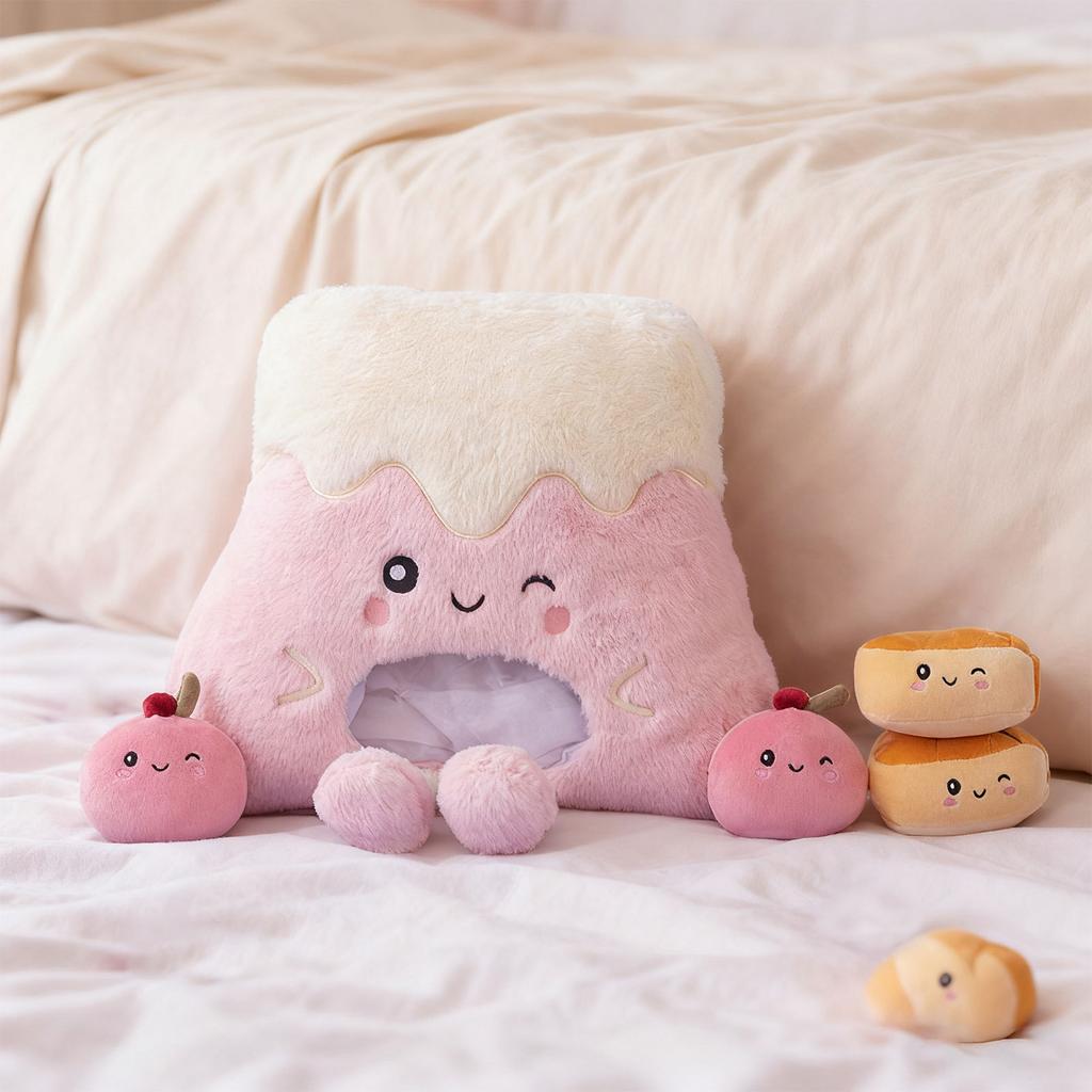 Cute Pudding Pillow, Contains 4 Small Pudding Dolls