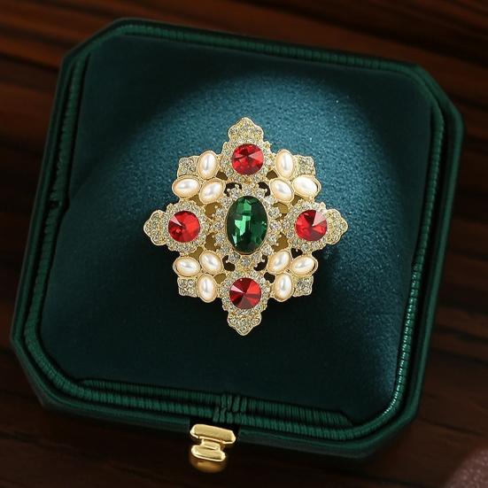 Dazzling Brooch High-Saturation Imitation Gemstones Faux Pearls Inlaid Palace Style Brooch Pin Coats Sweaters Scarves Badge