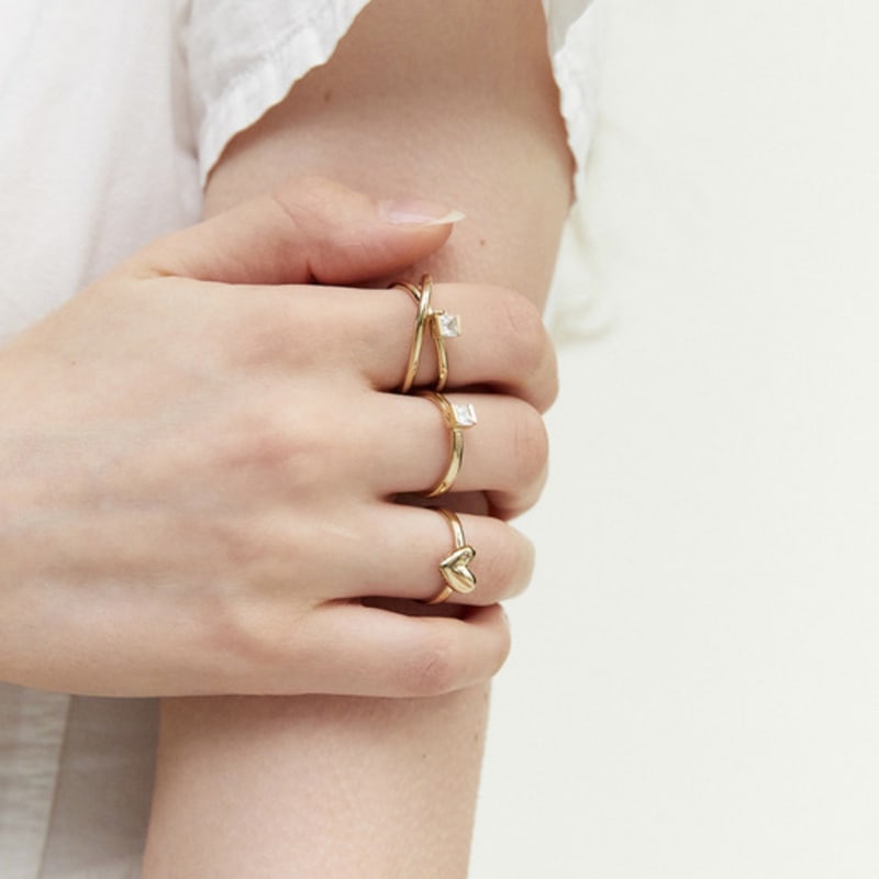 Vingt Six Avril 3-r9 Clear Point Square Simple Ring