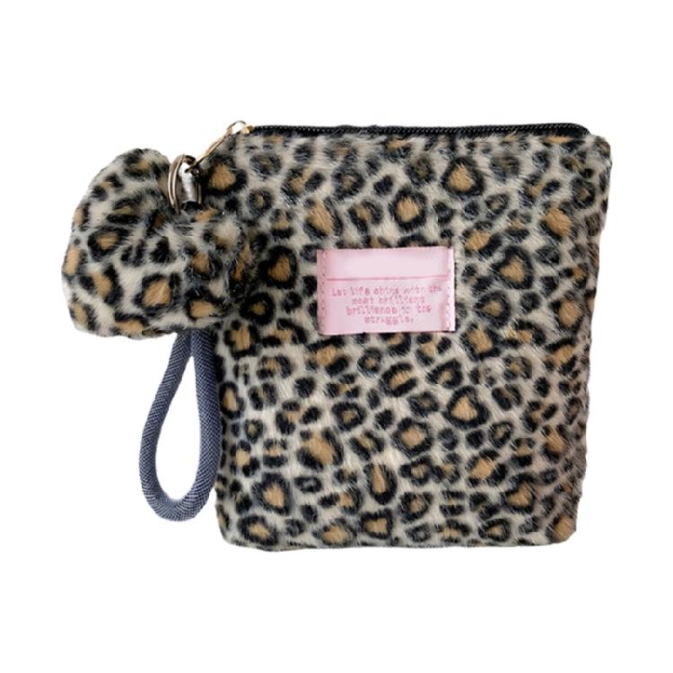 

Winter Leopards Pattern Makeup Pouches Portable Beauty Storage Case Girl Portable Sanitary Cotton Bag чорний
