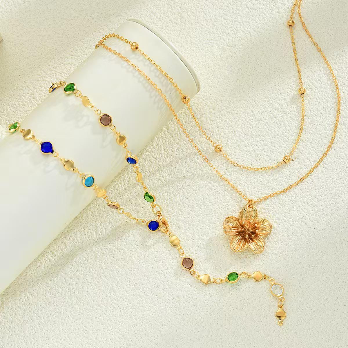 Elegant Y-Shaped Color Diamond Flower Necklace Set - Light Luxury Layered Two-Piece Design