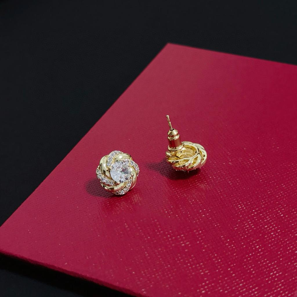 Diamond-encrusted Flower Bloom Earrings High-quality Jewelry Gifts for Daily Wear, Men and Women Are Not Limited To Handmade