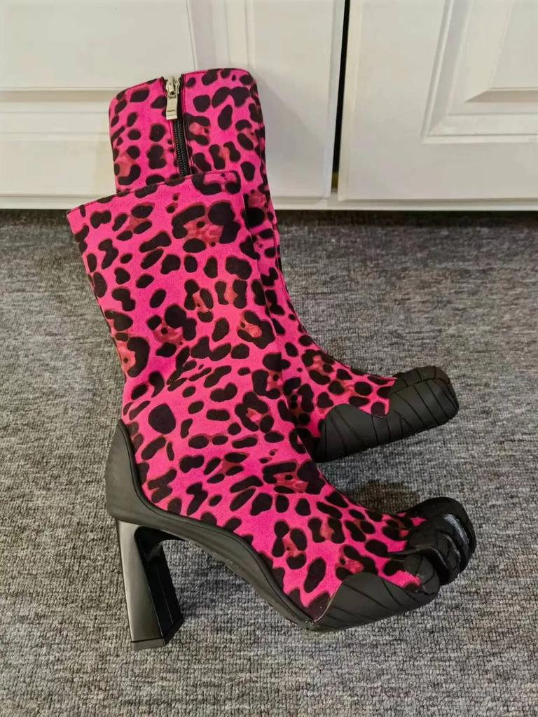 Fashion Leopard Print Cow Print Knitting Ankle Boots 2025 New Five Finger Toe Fashion Novel Women Boots Elastic Mesh Cloth Socks Boots
