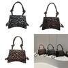 Urban Elegant Small Square Bag With Modern Leopard Print For Trendy Daily Use