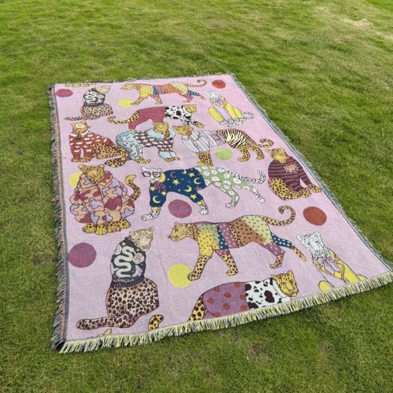 Elegant Leopard Blanket For Beds Cute Animal Picnic Blankets Outdoor Camping Mat Vintage Nordic Style Puppy Tapestry Decoration