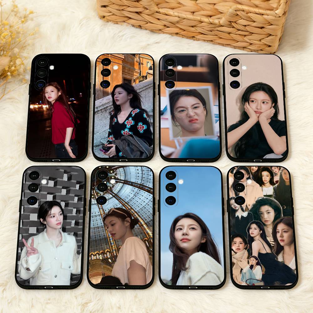 Lovely Go Younjung Actress Phone Case For Samsung A73,72,71,53,52,51,22,91,80, Soft Black Cover