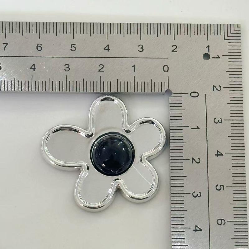 10pcs Metallic Flower Strawberry Fruit Buttons for DIY Crafts Phone Case Sewing Dress Sweater Skirt Decoration Accessories