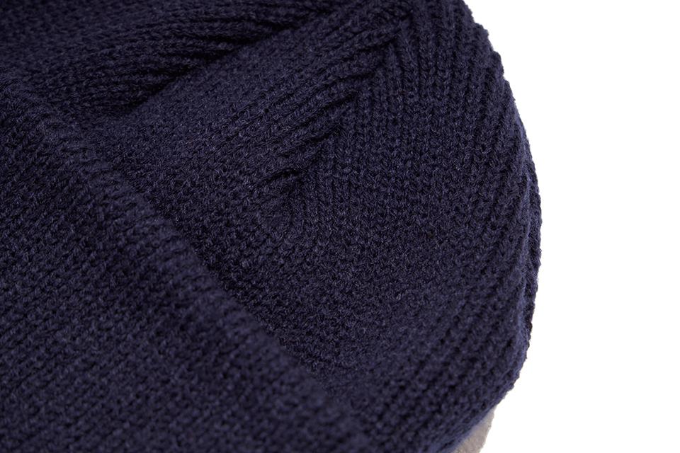 APOSTROPHE COMMA Reversible Iv Label Short Beanie (Navy)