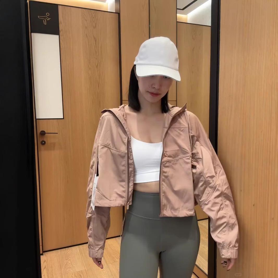 

Sports and Leisure Jacket Spring and Summer New Windproof Waterproof Small Raincoat Short High Waist Short Coat 2XL powder синього кольору