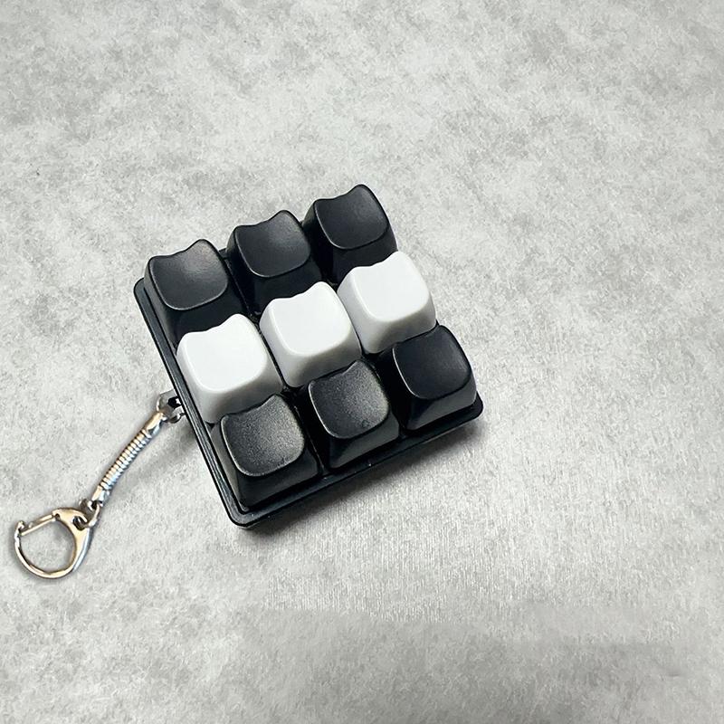 9 Keys Keyboard Fidget Keychain Antistress Keyboard Button Fingertip Key Cap Pendant Stress Relief Toys For Children Adults Gift