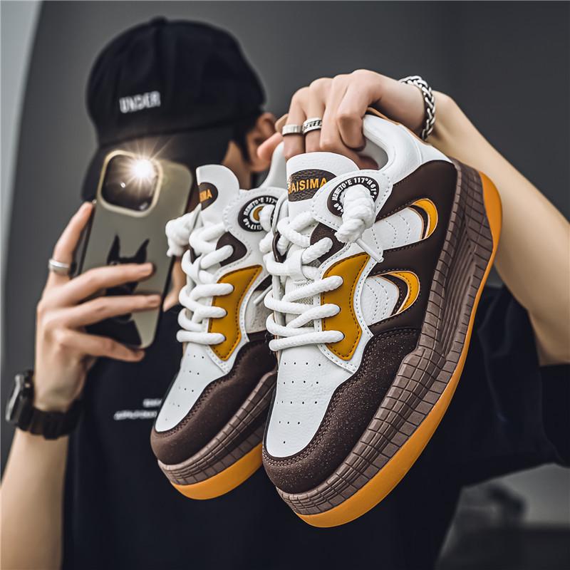 

Autumn and winter live broadcast new niche outdoor street board shoes thick-soled trendy tooling Douyin same student men s shoes 39