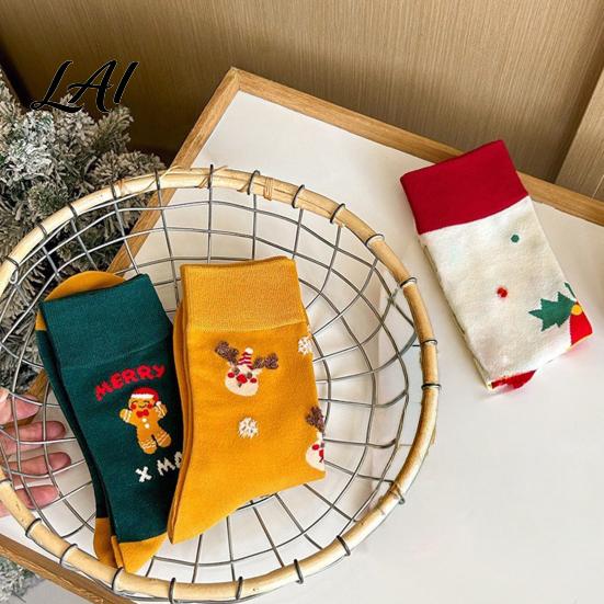 Holiday Outfit Accessories Cute Christmas Stockings Cotton Crew Socks for Women Soft Breathable Winter Warm Hosiery Thermal with Gingerbread