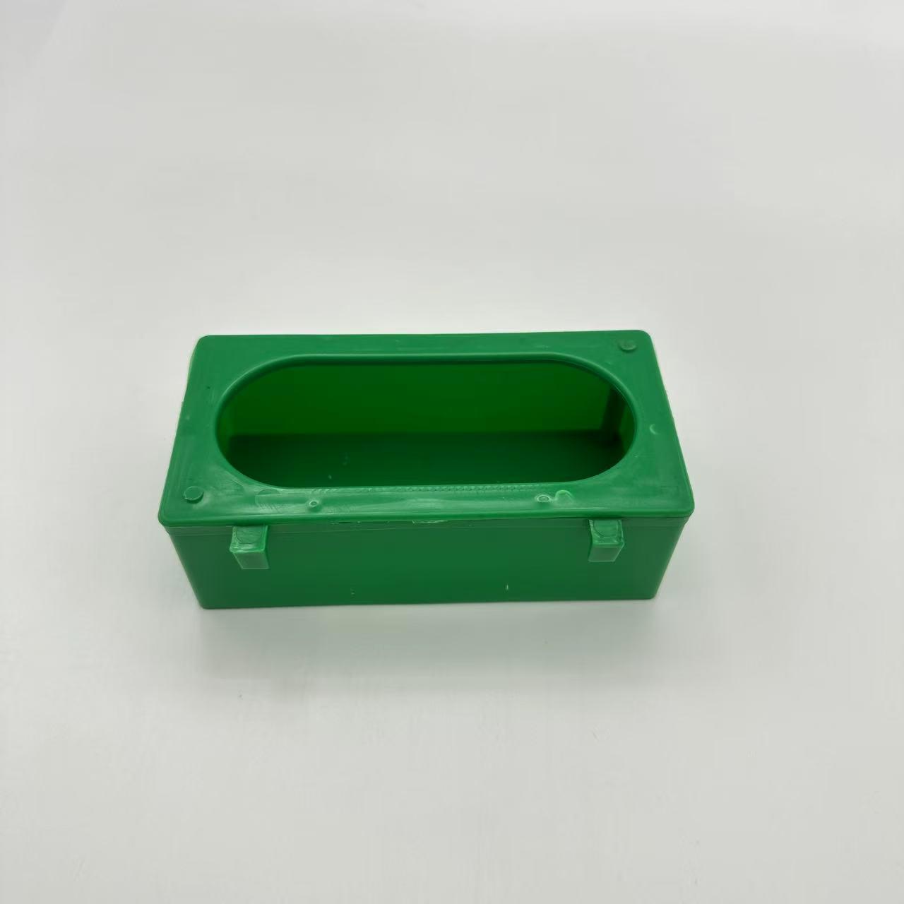 

Pigeon Feeder Box: Anti-Scratch Hanging Cage Accessory for Homing Pigeons Upgraded Version
