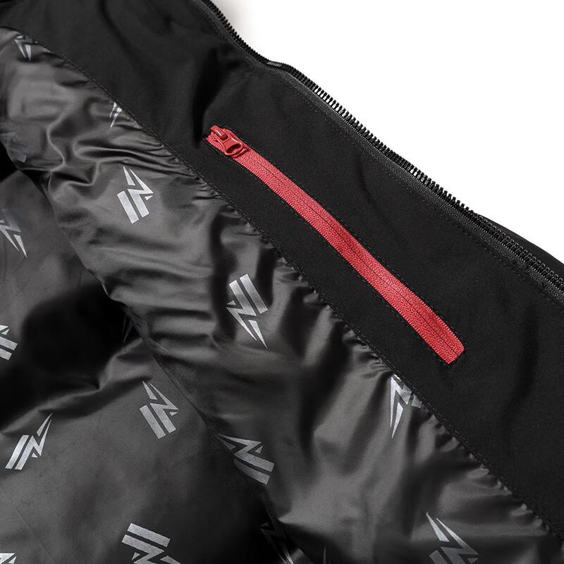 Xue Zhong Fei Men's Detachable Hood Down Vest