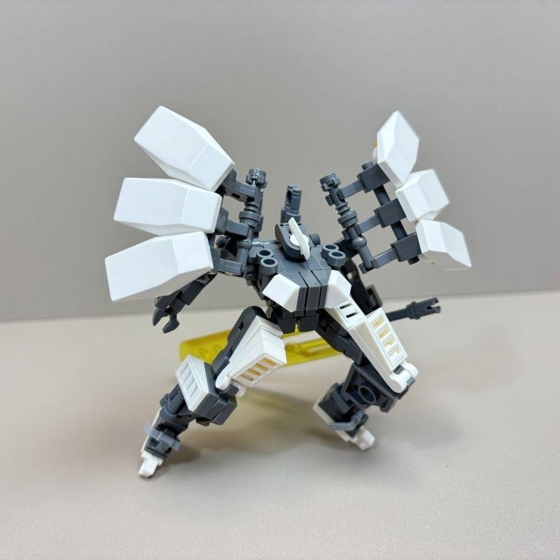 MOC Armored Robot Building Blocks Model Kids Toys Original Design Action Figure Eagle Mech Warrior Block Set Toys For Children
