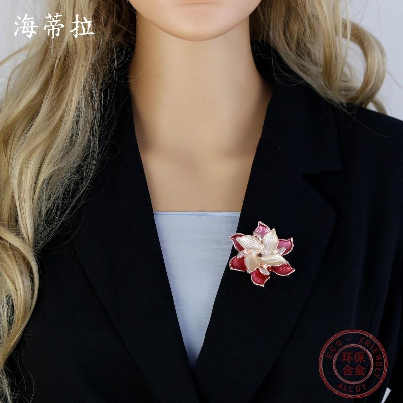 New enamel color hollow geometric camellia magnetic brooch women's fashion versatile three-dimensional flower corsage