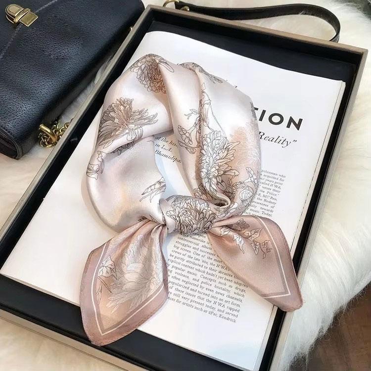 

100% Натуральный Шарф из Натурального Шелка Женский Бандана Квадратные Шарфы Палантин Носовой Платок Тутовый Шелк Весенняя Мода Роскошный Высокое Качество Хиджаб бренд Real silk 53x53cm