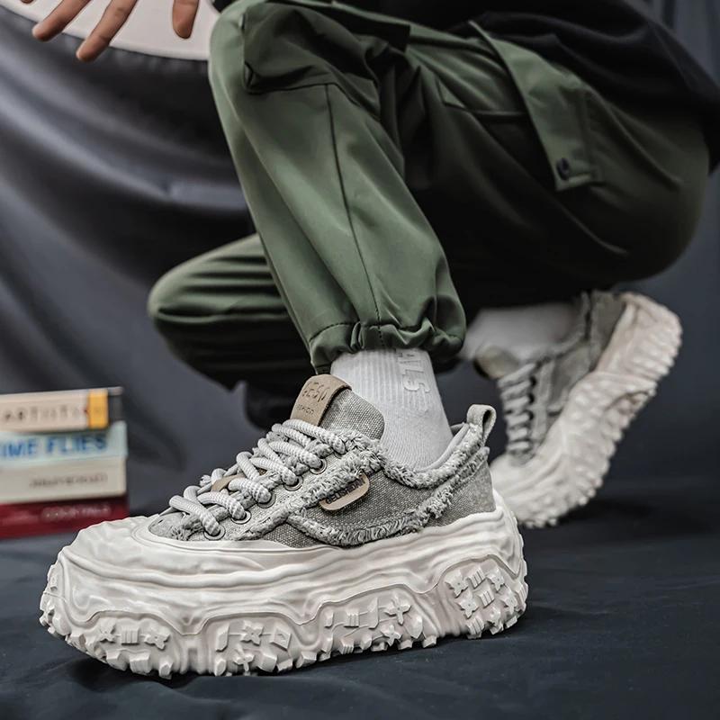 Trendy  Spring New Versatile Fabric Thick Bottom Height Increasing Casual Sports Super Hot Casual Men's Shoes