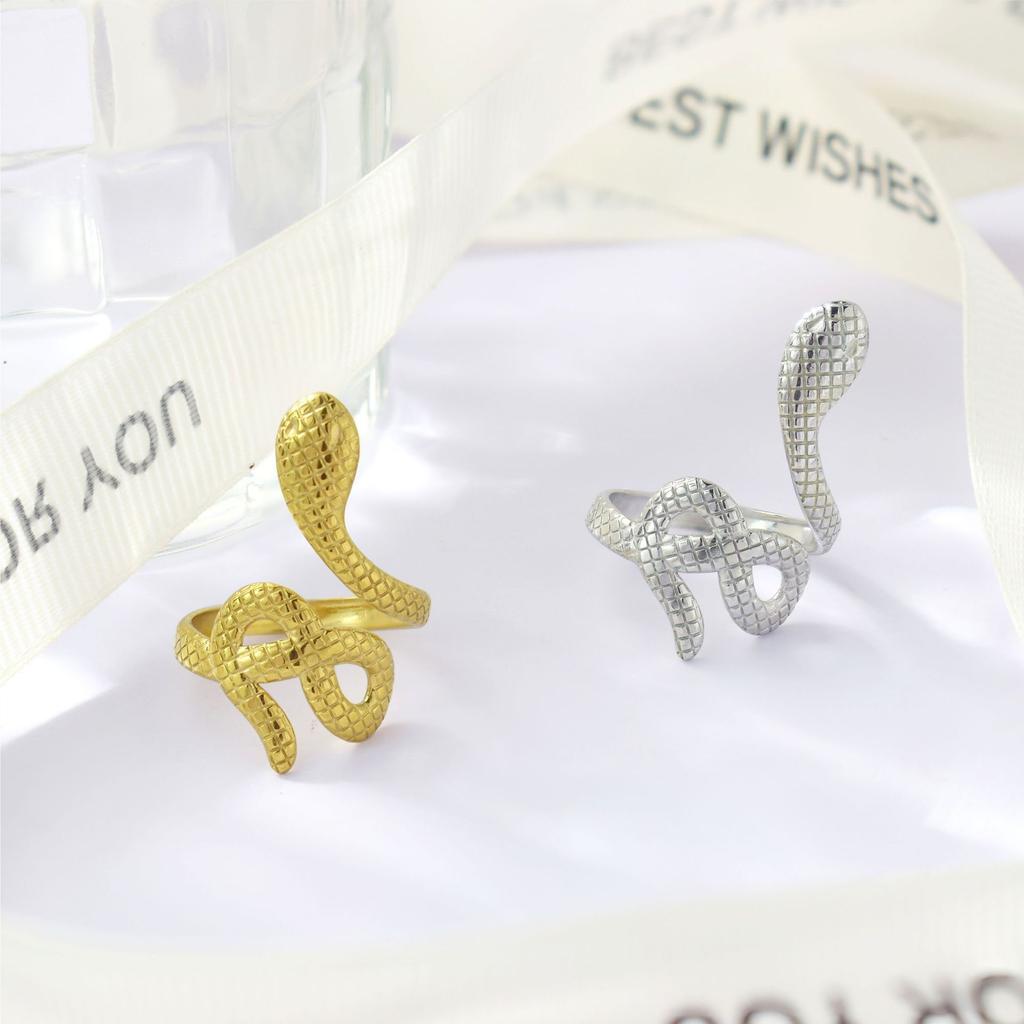18K Gold-Plated Long Snake-Shaped Titanium Steel Ring Female, Hip-Hop Punk Style Opening Adjustable Ring