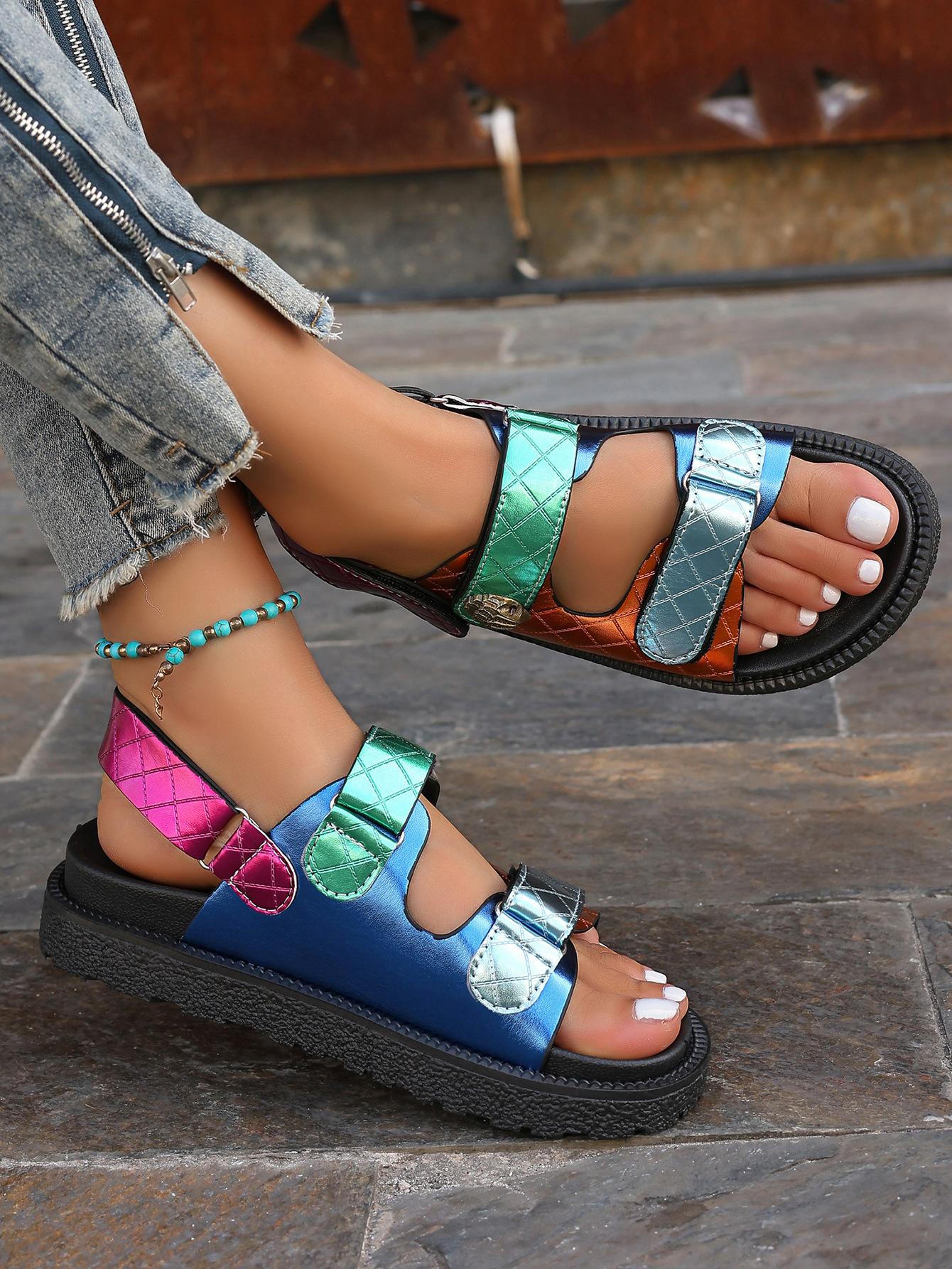 

Большие круглые римские сандалии женская летняя одежда новые цветные маленькие ароматные сандалии на толстой подошве 43 зелёный