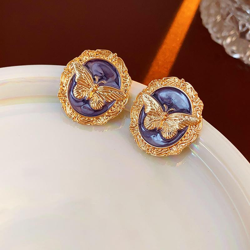 Retro silver needle diamond oval earrings medieval vintage fashion temperament earrings light luxury high-end earrings
