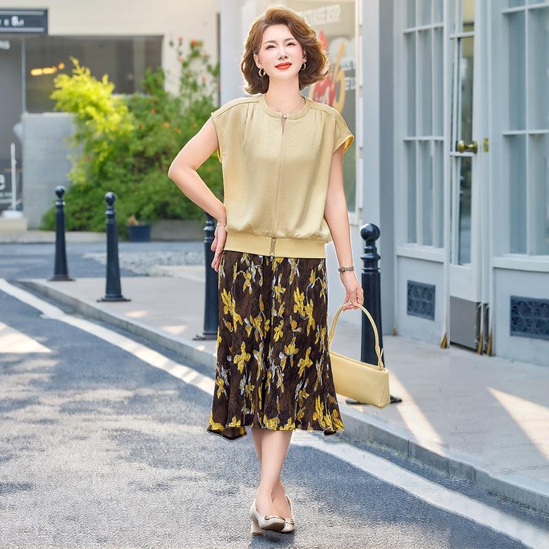 2026 Stylish Summer Two-Piece Set for Middle-Aged Women: Shirt and Skirt