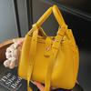 New Simple and Fashionable Niche Design Dish Lanzi Women's Bag Large Capacity Temperament Soft Commuter Portable Bucket Bag