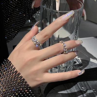 Modische Leichte Luxusmodelle Eingelegter Offener Ring Nischendesign Personalisierte Mädchen Fingerring Accessoires Lässiger Alltagszarter Minimalistischer Ring