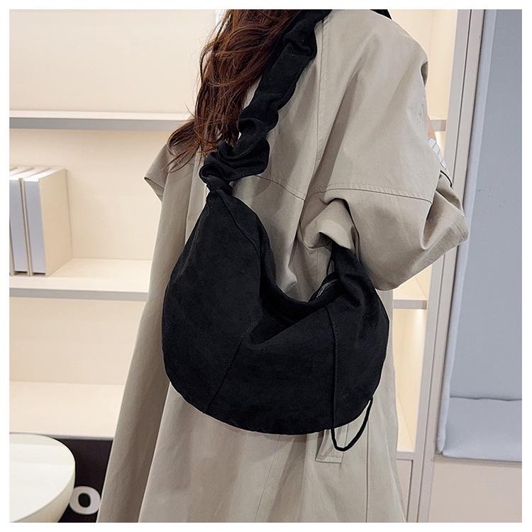 Korean Fashion Pleated One-Shoulder Tote: Versatile, Large Capacity Drawstring Dumpling Bag