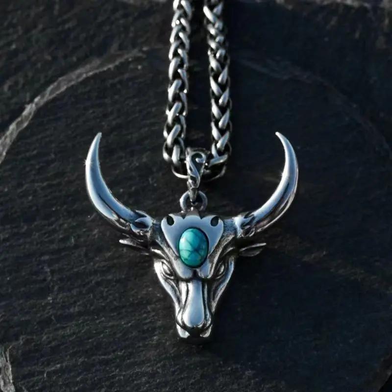 Gotický zelený kámen býčí lebka náhrdelník přívěsek punkový zvířecí náhrdelník pánský taurus zvěrokruhový amulet šperky dárek k výročí