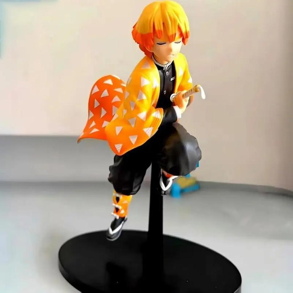 אנימה Demon Slayer Kimetsu no Yaiba דמות קמאדו טנג'ירו דמות פעולה אגטסומה זניטסו נזוקו לוחם דגם PVC צעצועים