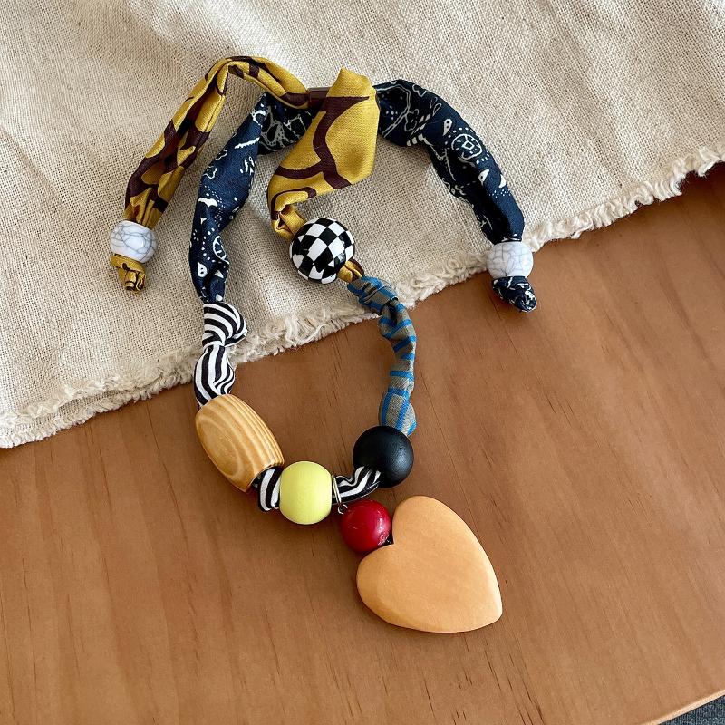 Love Pendant Patchwork Cloth Clavicle Chain Multicolor Wood Bead Necklace Ethnic Style Jewelry Accessories